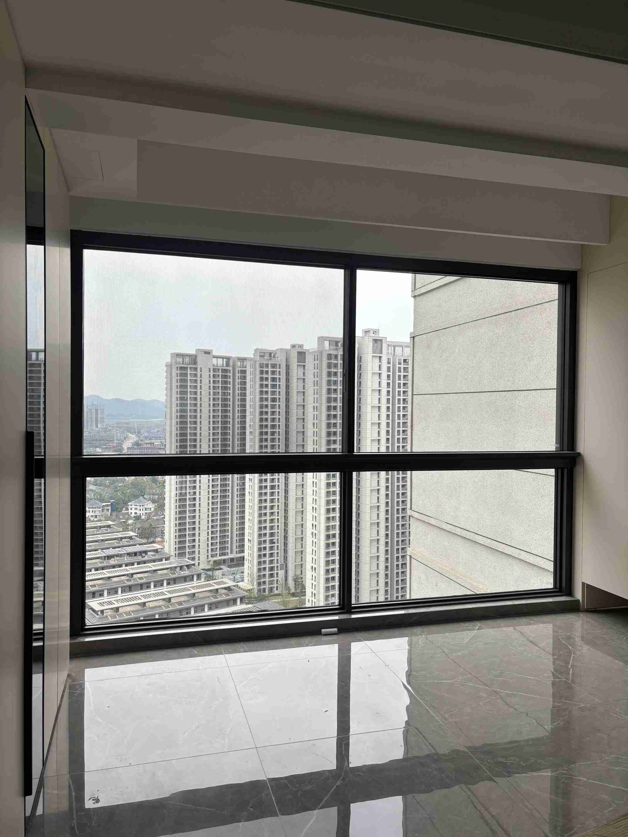 铝合金门窗