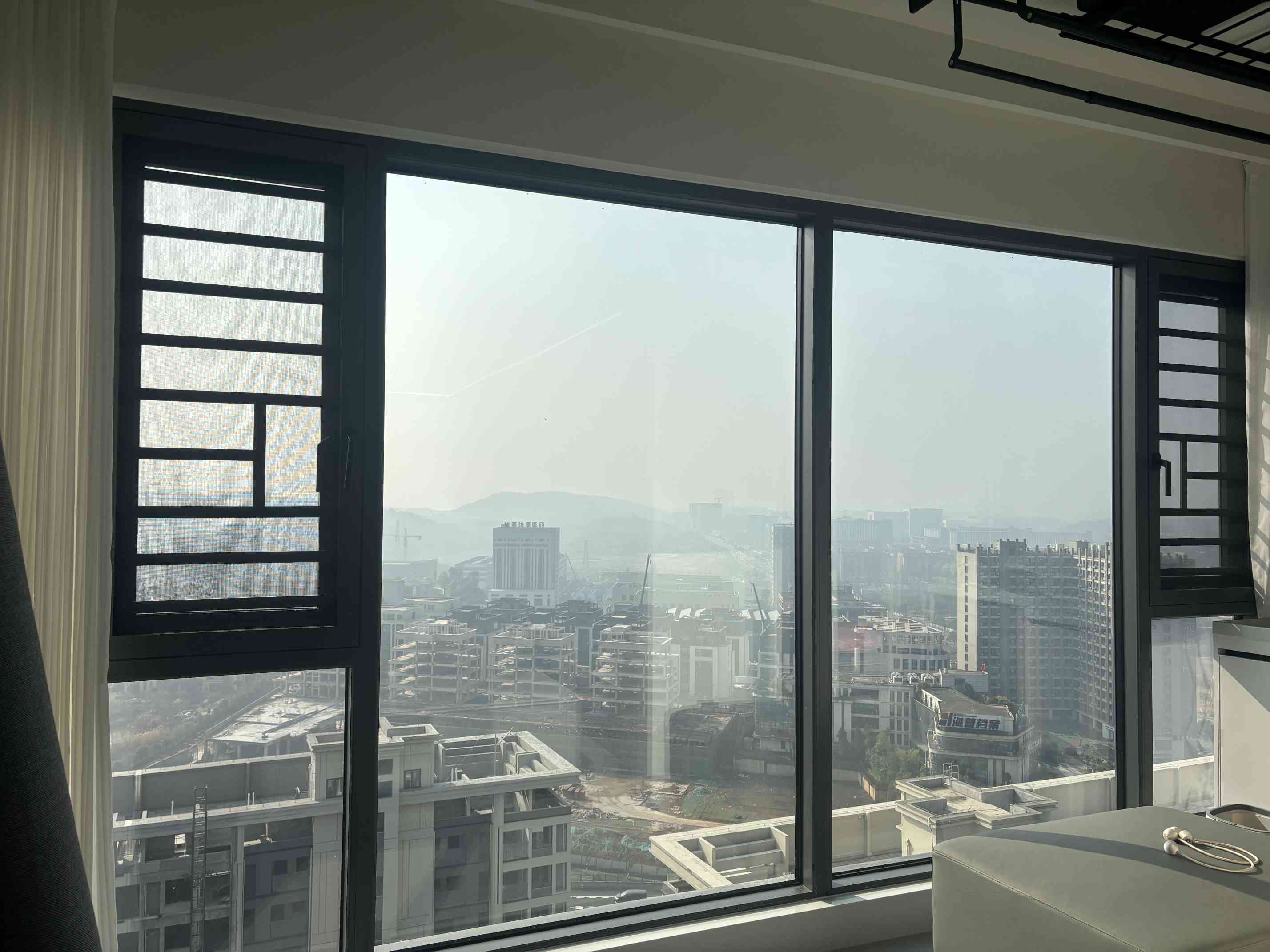 铝合金门窗